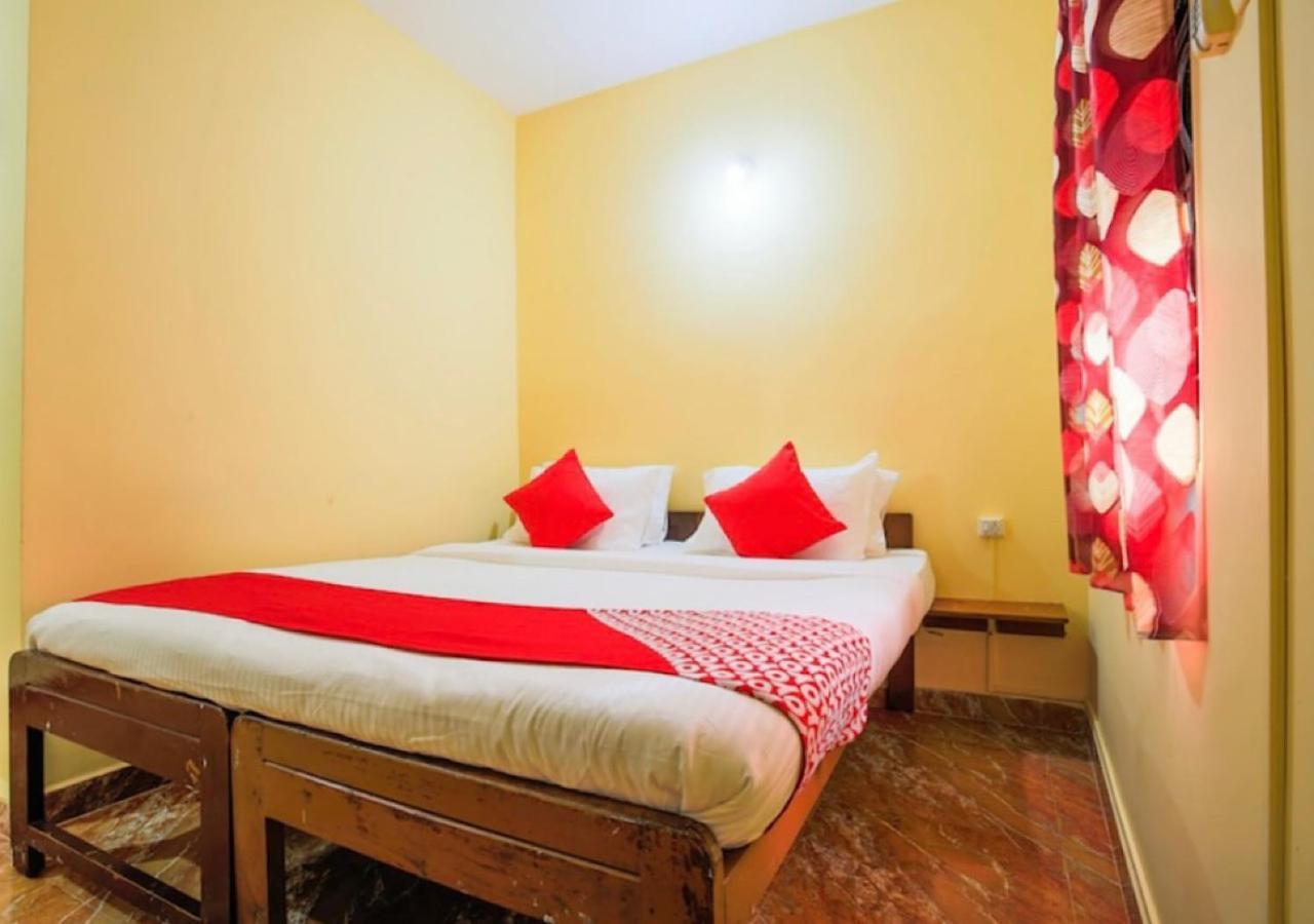 Baga Seafinity Hotel Exterior photo